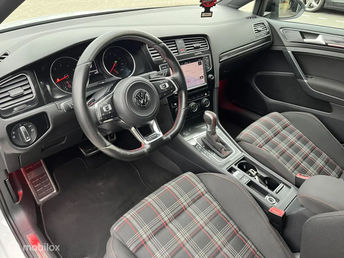 2.0 TSI GTI Performance NAVI*CARPLAY*CRUISE*