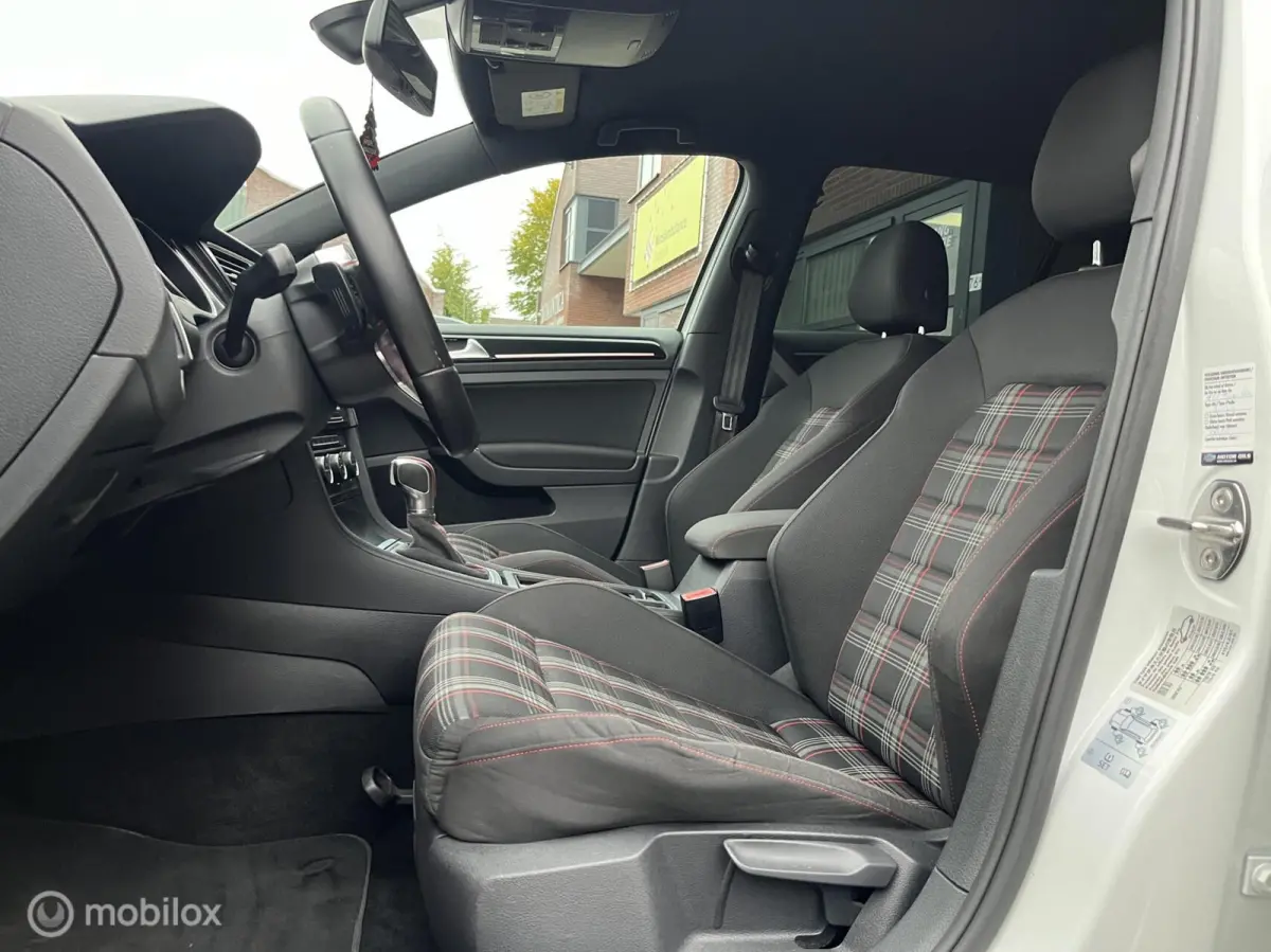 2.0 TSI GTI Performance NAVI*CARPLAY*CRUISE*