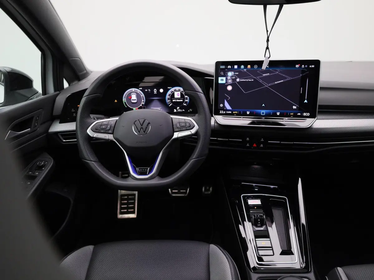 1.5 eHybrid GTE 272 PK SoH 100% | Automaat | Plug-In | Panorama Dak | Volledig Leder | Sport Pakket | Trekhaak | 18 Inch Catania Velgen | LED Matrix Koplampen | Navigatie | Digital Cockpit P