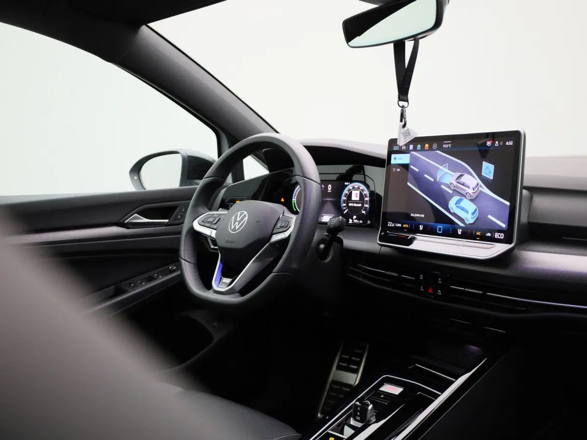 1.5 eHybrid GTE 272 PK SoH 100% | Automaat | Plug-In | Panorama Dak | Volledig Leder | Sport Pakket | Trekhaak | 18 Inch Catania Velgen | LED Matrix Koplampen | Navigatie | Digital Cockpit P