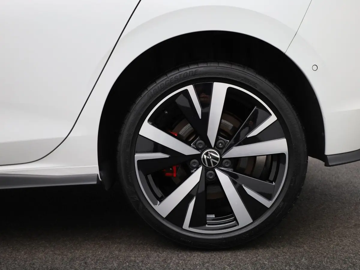 1.5 eHybrid GTE 272 PK SoH 100% | Automaat | Plug-In | Panorama Dak | Volledig Leder | Sport Pakket | Trekhaak | 18 Inch Catania Velgen | LED Matrix Koplampen | Navigatie | Digital Cockpit P