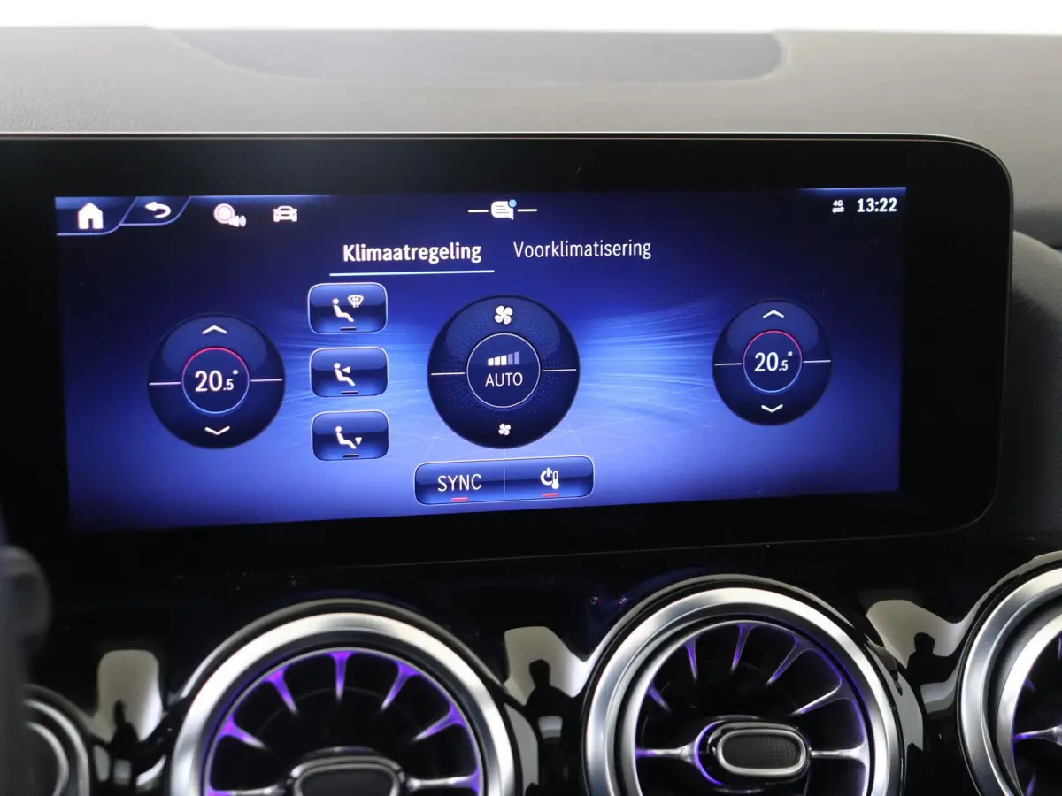 250 e Business Solution AMG Panoramadak / Nightpakket / Parkeercamera / Stoelverwarming / Keyless / Elektr. Achterklep