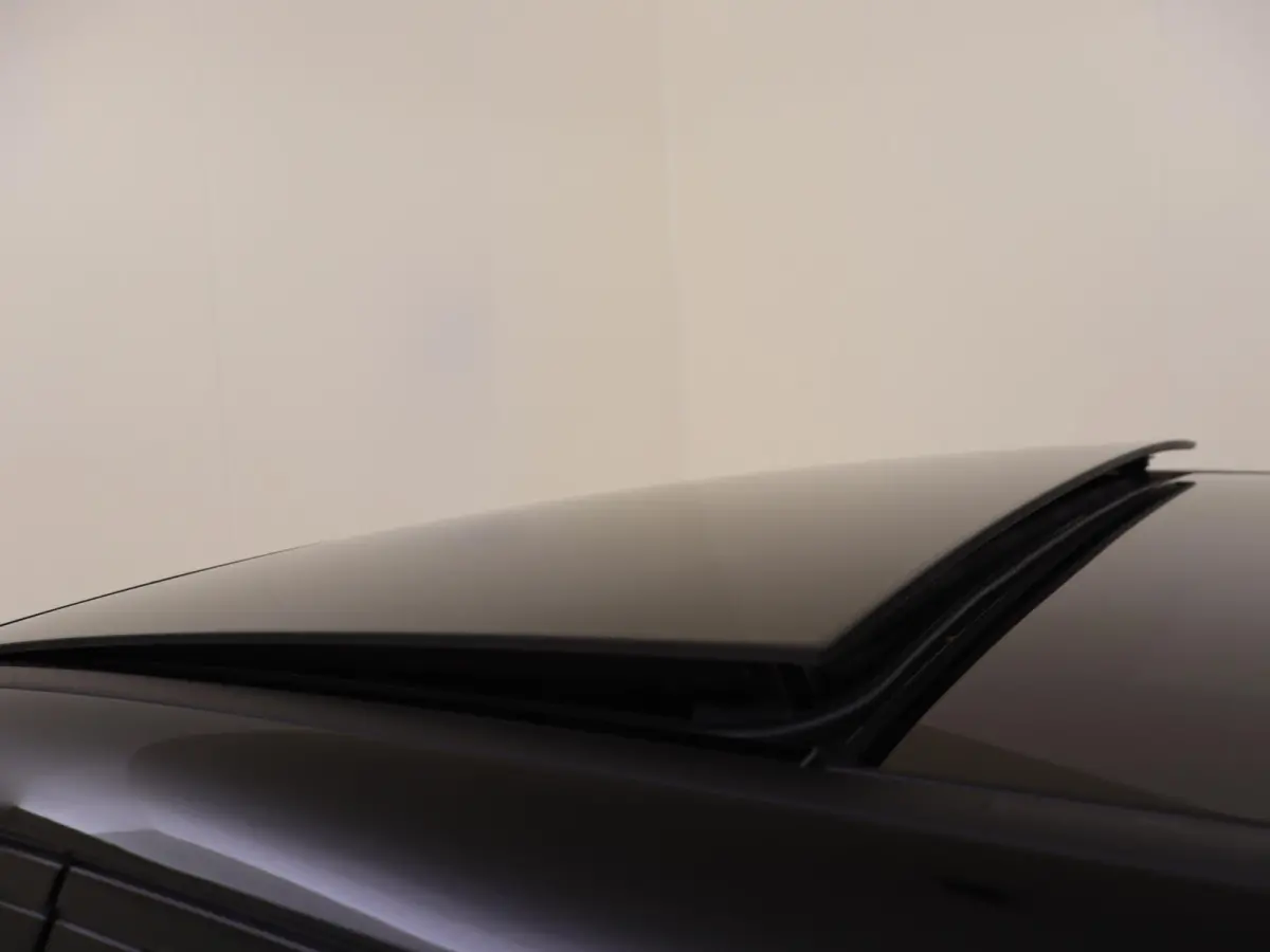 250 e Business Solution AMG Panoramadak / Nightpakket / Parkeercamera / Stoelverwarming / Keyless / Elektr. Achterklep