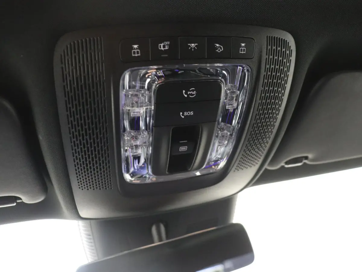 250 e Business Solution AMG Panoramadak / Nightpakket / Parkeercamera / Stoelverwarming / Keyless / Elektr. Achterklep