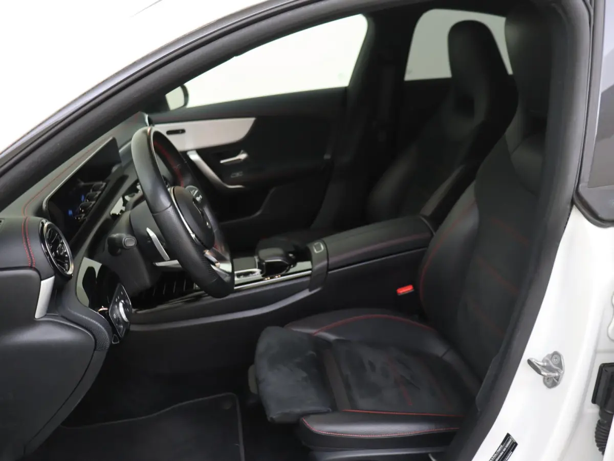 180 Business Solution AMG /Night pakket /19 Inch