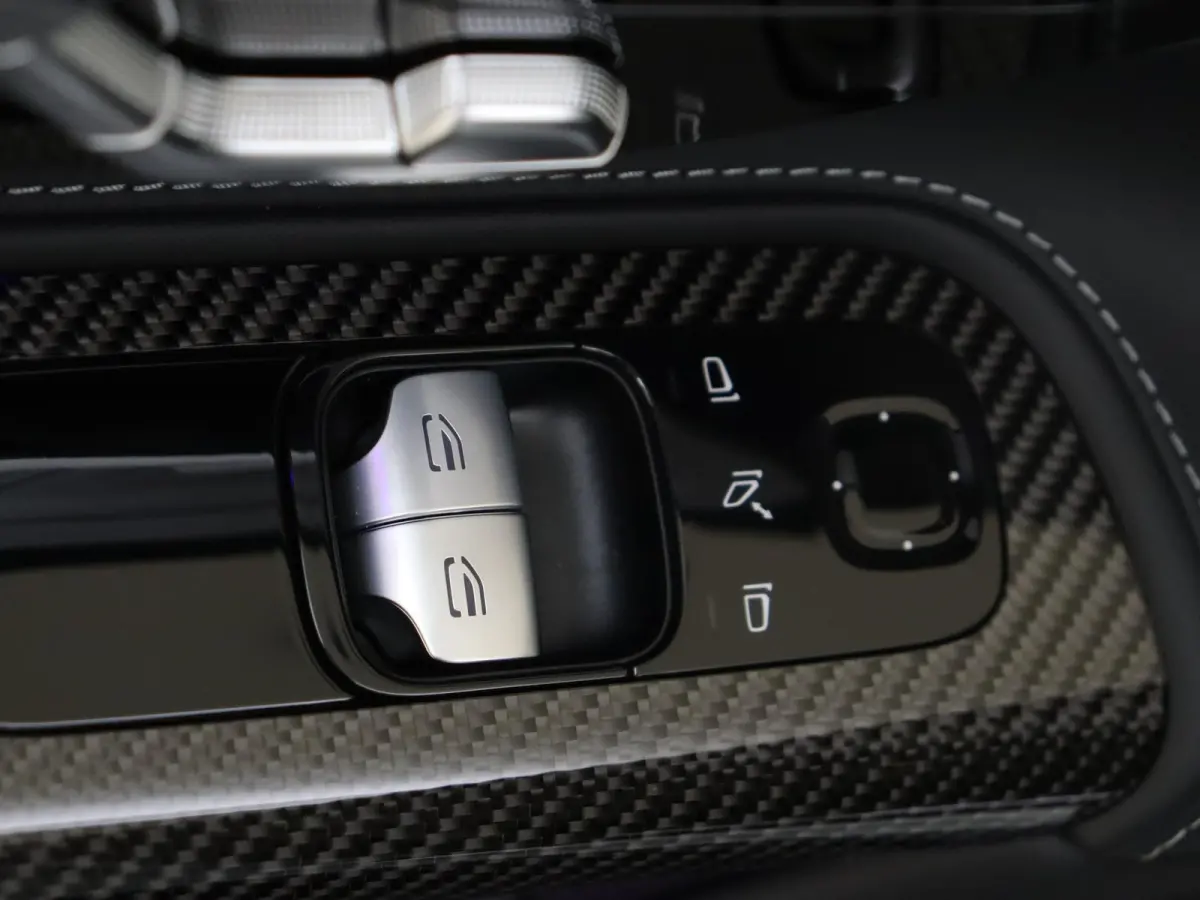 AMG 63 4MATIC+ Premium Plus /Keramisch/ Carbon Pakket /Performance sportstoelen /Rijassistentiepakket