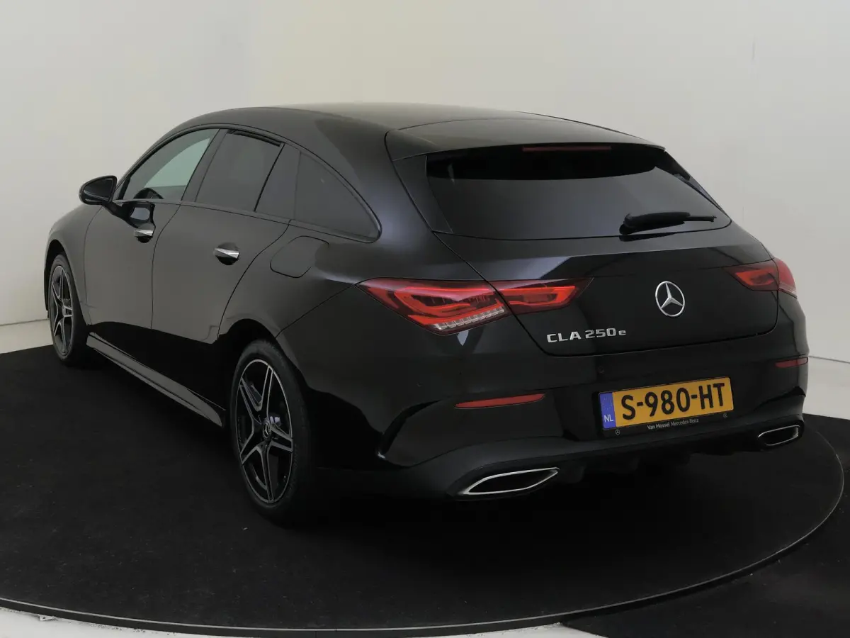 250 e AMG Line Keyless / Parkeercamera / Nightpakket / Sfeerverlichting / Stoelverwarming / Elektr. Achterklep