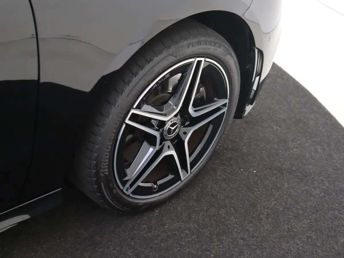 250 e AMG Line Keyless / Parkeercamera / Nightpakket / Sfeerverlichting / Stoelverwarming / Elektr. Achterklep