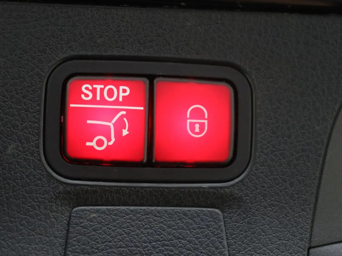 250 e AMG Line Keyless / Parkeercamera / Nightpakket / Sfeerverlichting / Stoelverwarming / Elektr. Achterklep
