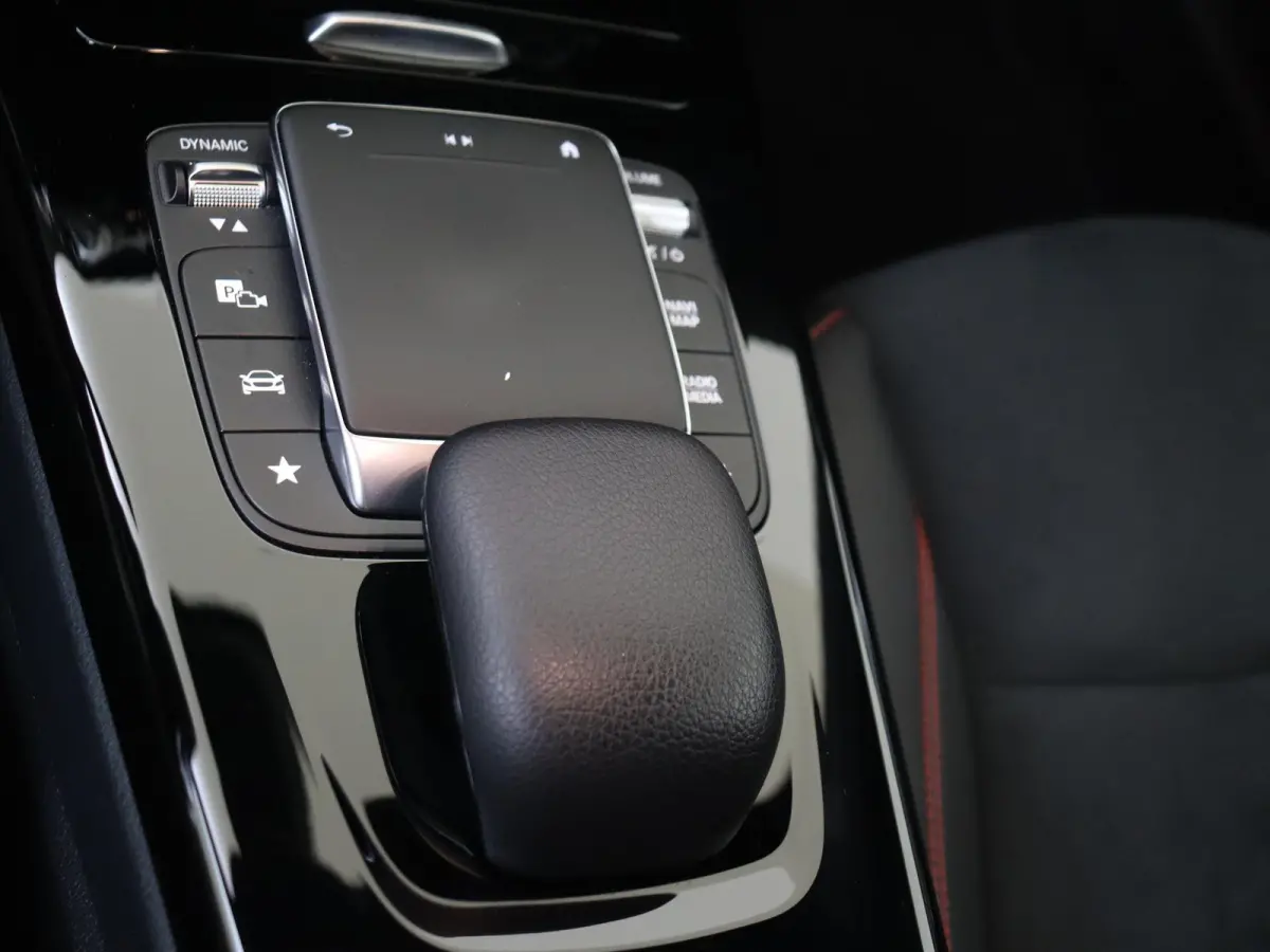 250 e AMG Line Keyless / Parkeercamera / Nightpakket / Sfeerverlichting / Stoelverwarming / Elektr. Achterklep