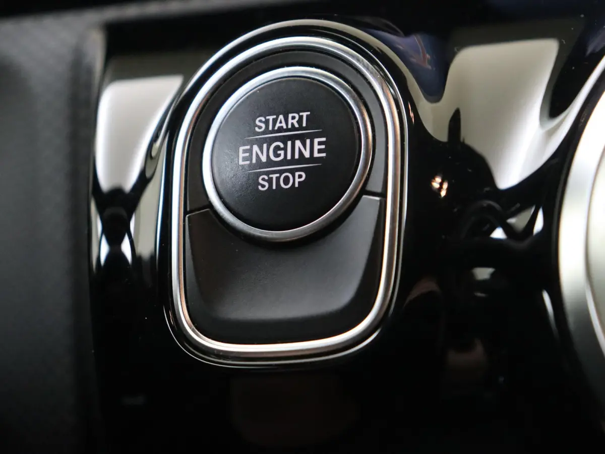 250 e AMG Line Keyless / Parkeercamera / Nightpakket / Sfeerverlichting / Stoelverwarming / Elektr. Achterklep