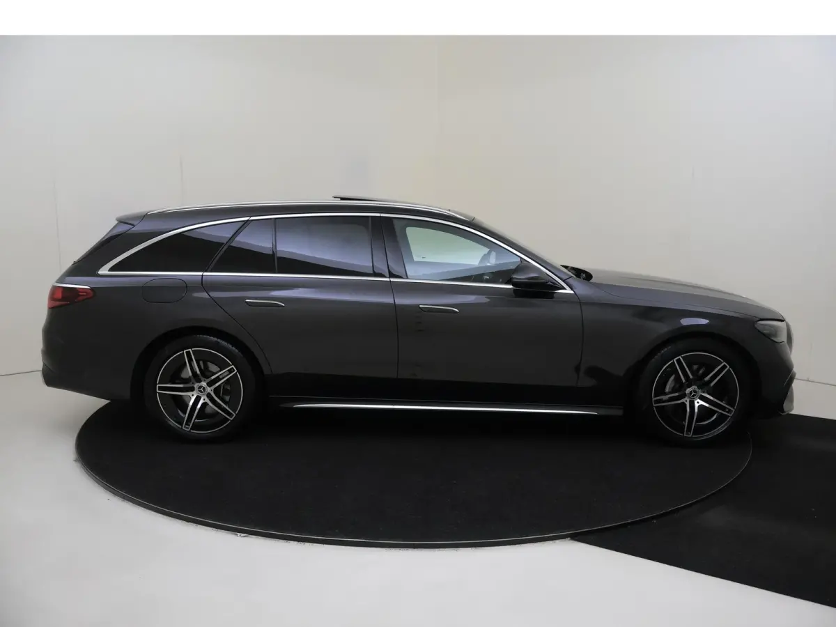 300 e AMG Line / SUPERSCREEN/ Panoramadak/ Leder/ Stoelverwarming- & Ventilatie