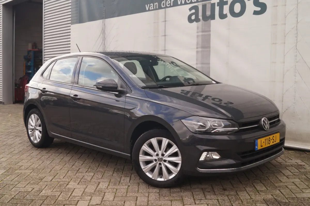 1.0 TSI 95pk Highline -ECC-DAB-CARPLAY-ACC-
