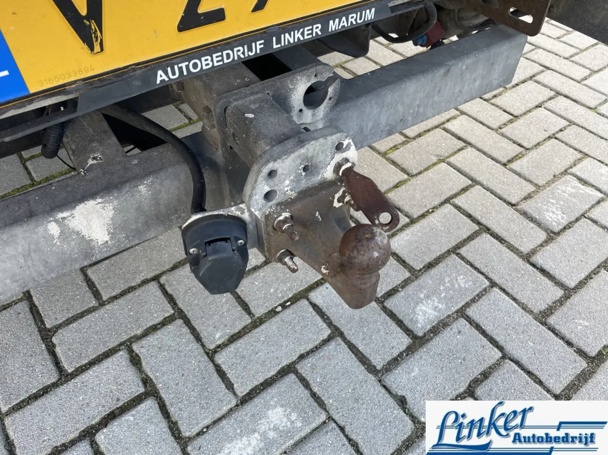 bestel T35 2.3 dCi L3H2 - BAKWAGEN LAADKLEP AIRCO TREKHAAK