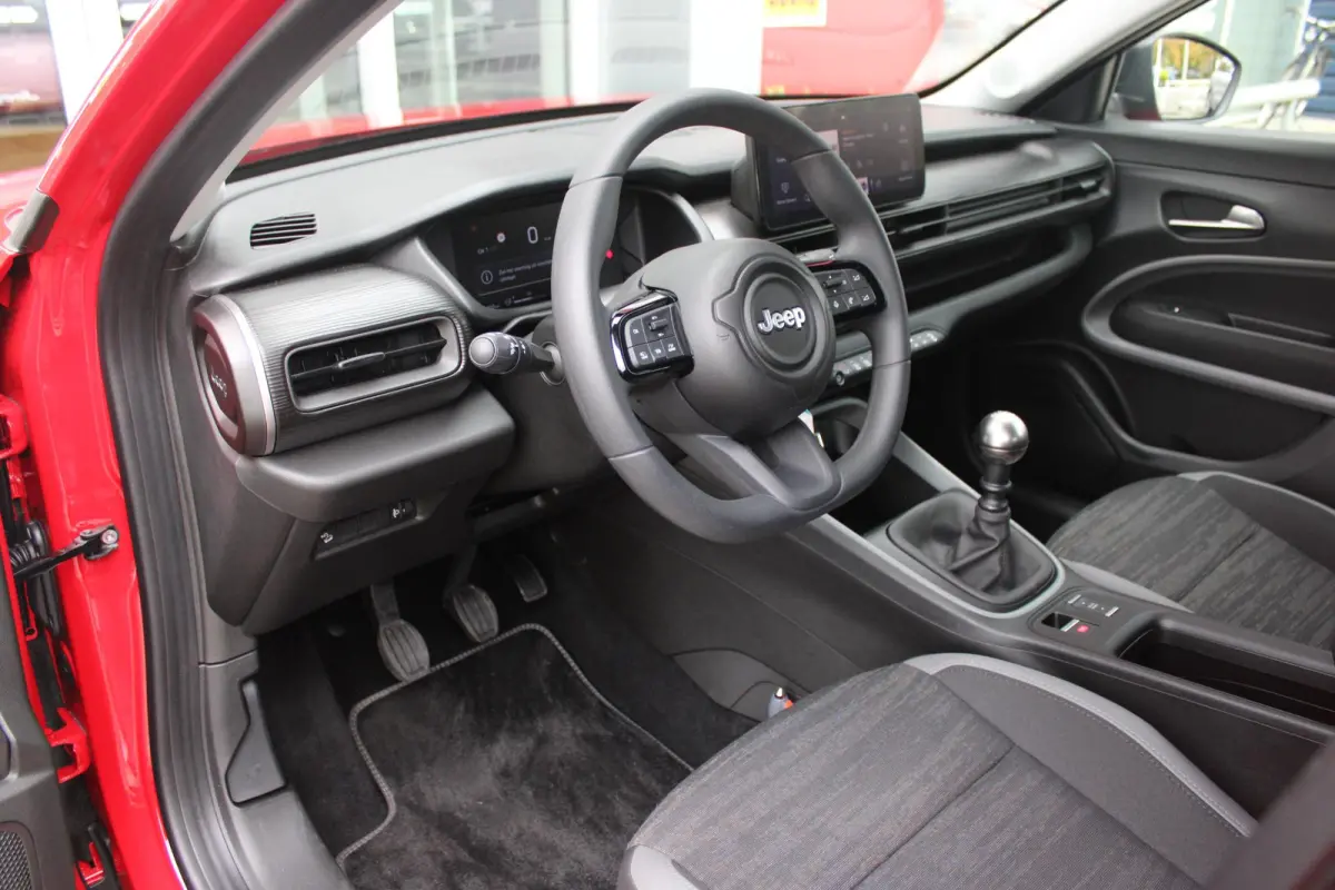 1.2 Longitude | DAB+ RADIO | APPLE CARPLAY / ANDROID AUTO | CRUISE CONTROL | LED KOPLAMPEN / ACHTERLICHTEN | CRUISE CONTROL | PARKEERSENSOREN ACHTER | LICHT METALEN VELGEN |
