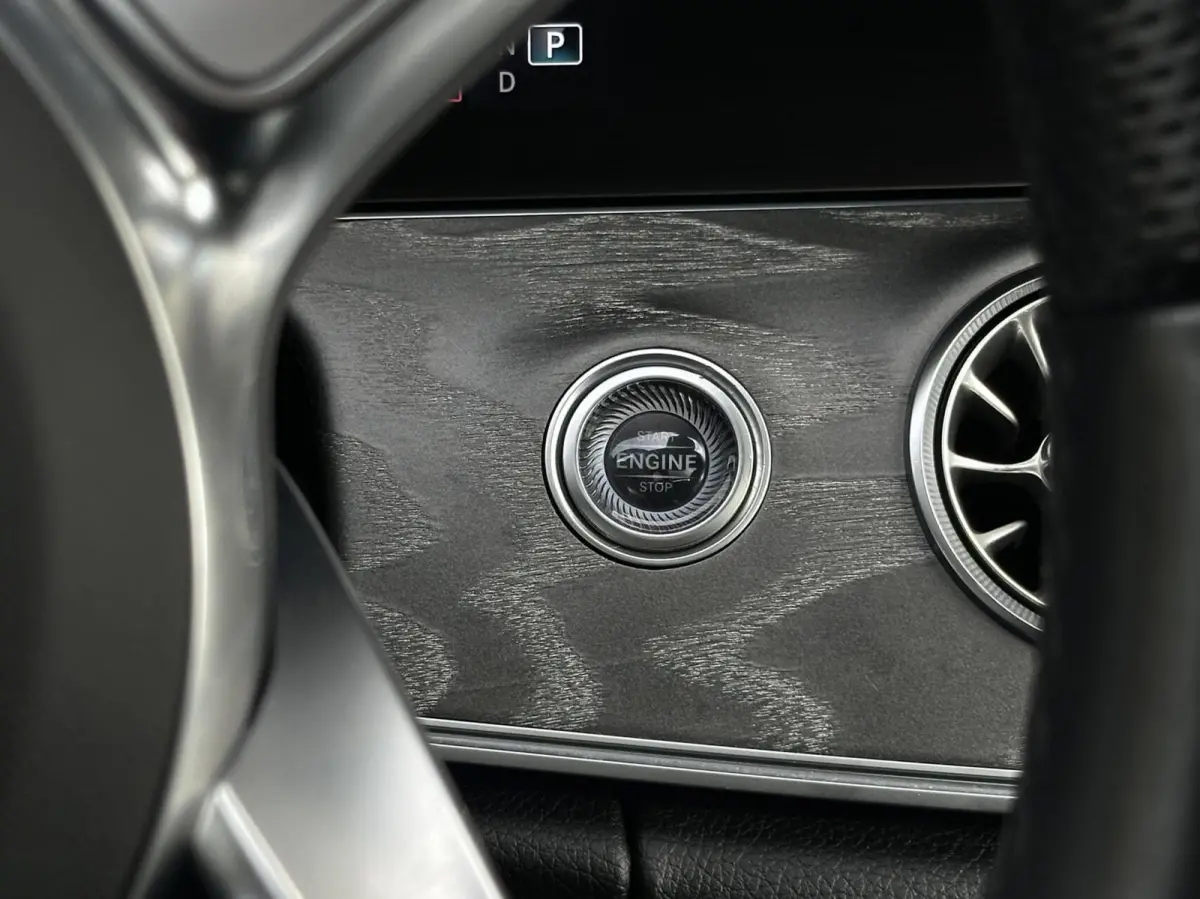 AMG 43 4MATIC+, PANO, BURMESTER, DODEHOEK, LEDER/ALCANTARA, SPORTUITLAAT, STOELVERWARMING/VENTILATIE, LICHTMETAAL 20"