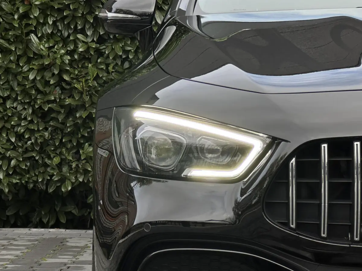 AMG 43 4MATIC+, PANO, BURMESTER, DODEHOEK, LEDER/ALCANTARA, SPORTUITLAAT, STOELVERWARMING/VENTILATIE, LICHTMETAAL 20"