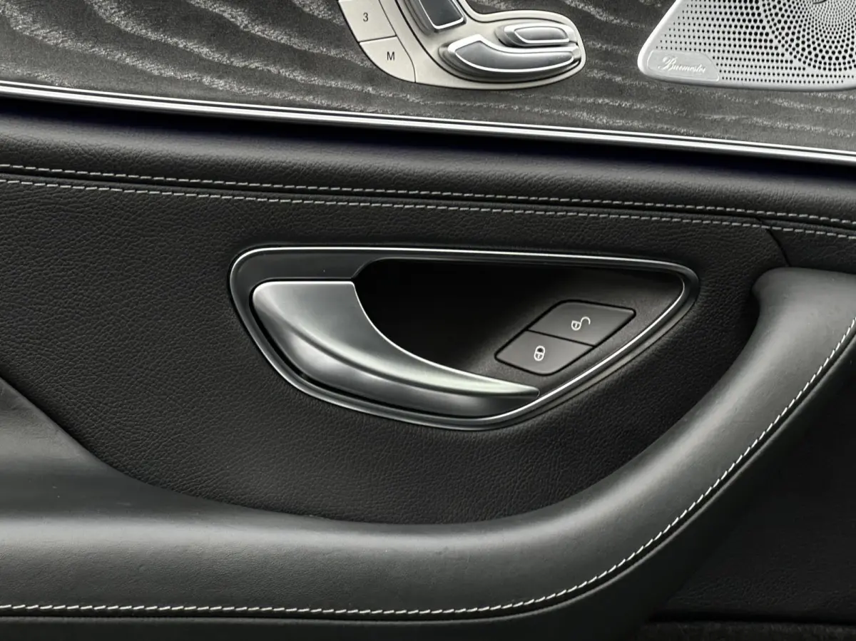 AMG 43 4MATIC+, PANO, BURMESTER, DODEHOEK, LEDER/ALCANTARA, SPORTUITLAAT, STOELVERWARMING/VENTILATIE, LICHTMETAAL 20"