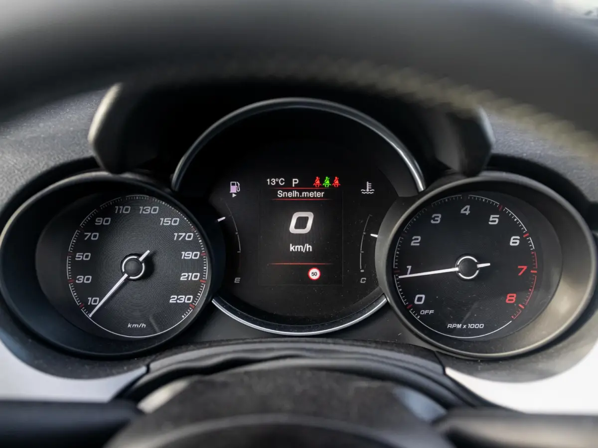 1.3 Turbo 150pk Sport l Automaat l Navi l Clima l Camera | Apple Carplay | PDC | 18" | Priv. Glass