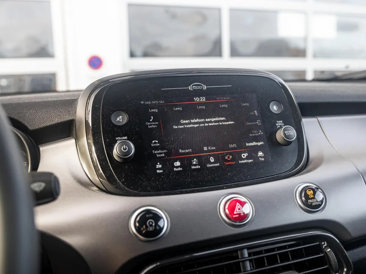1.3 Turbo 150pk Sport l Automaat l Navi l Clima l Camera | Apple Carplay | PDC | 18" | Priv. Glass