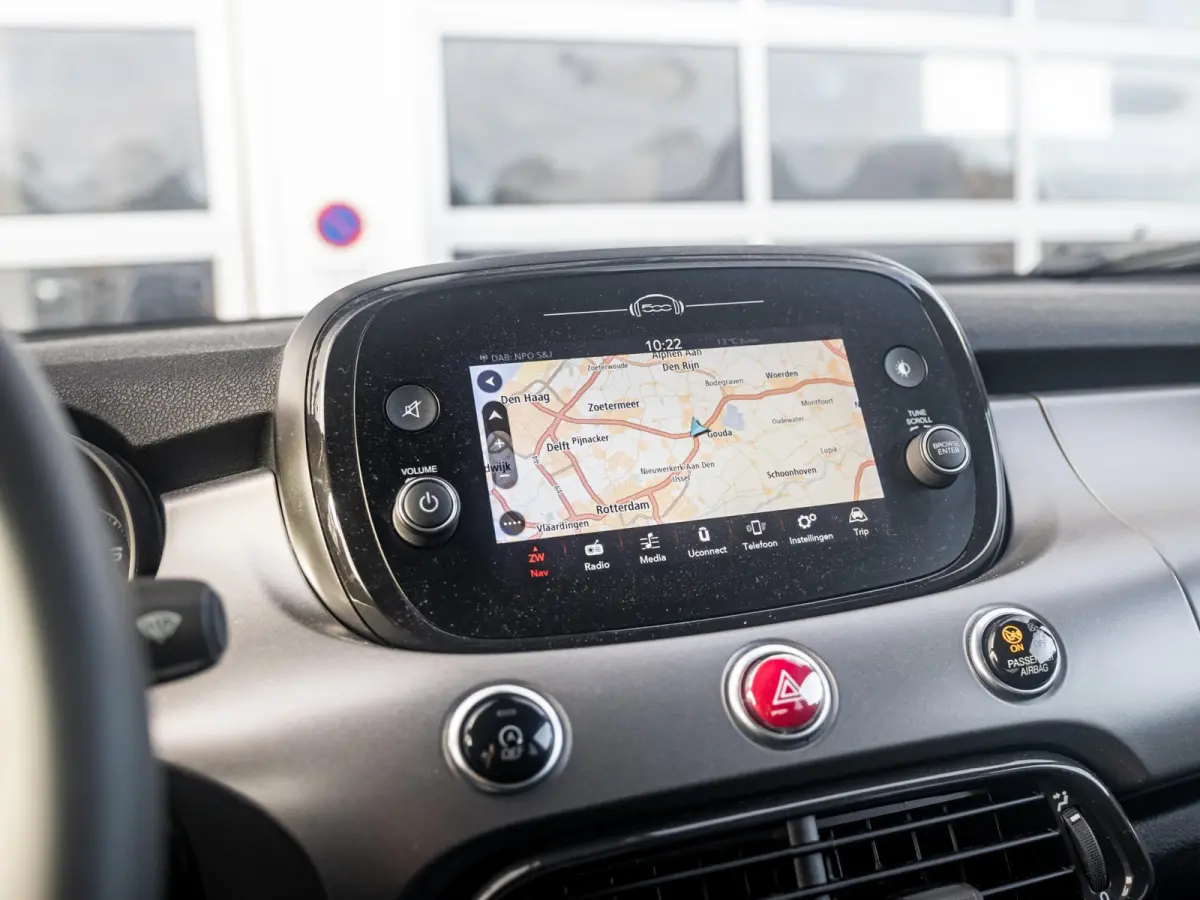 1.3 Turbo 150pk Sport l Automaat l Navi l Clima l Camera | Apple Carplay | PDC | 18" | Priv. Glass