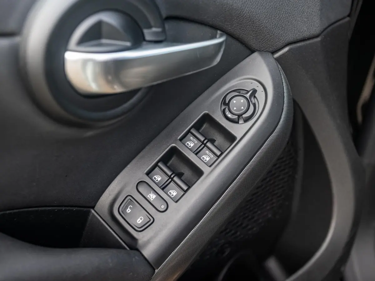 1.3 Turbo 150pk Sport l Automaat l Navi l Clima l Camera | Apple Carplay | PDC | 18" | Priv. Glass