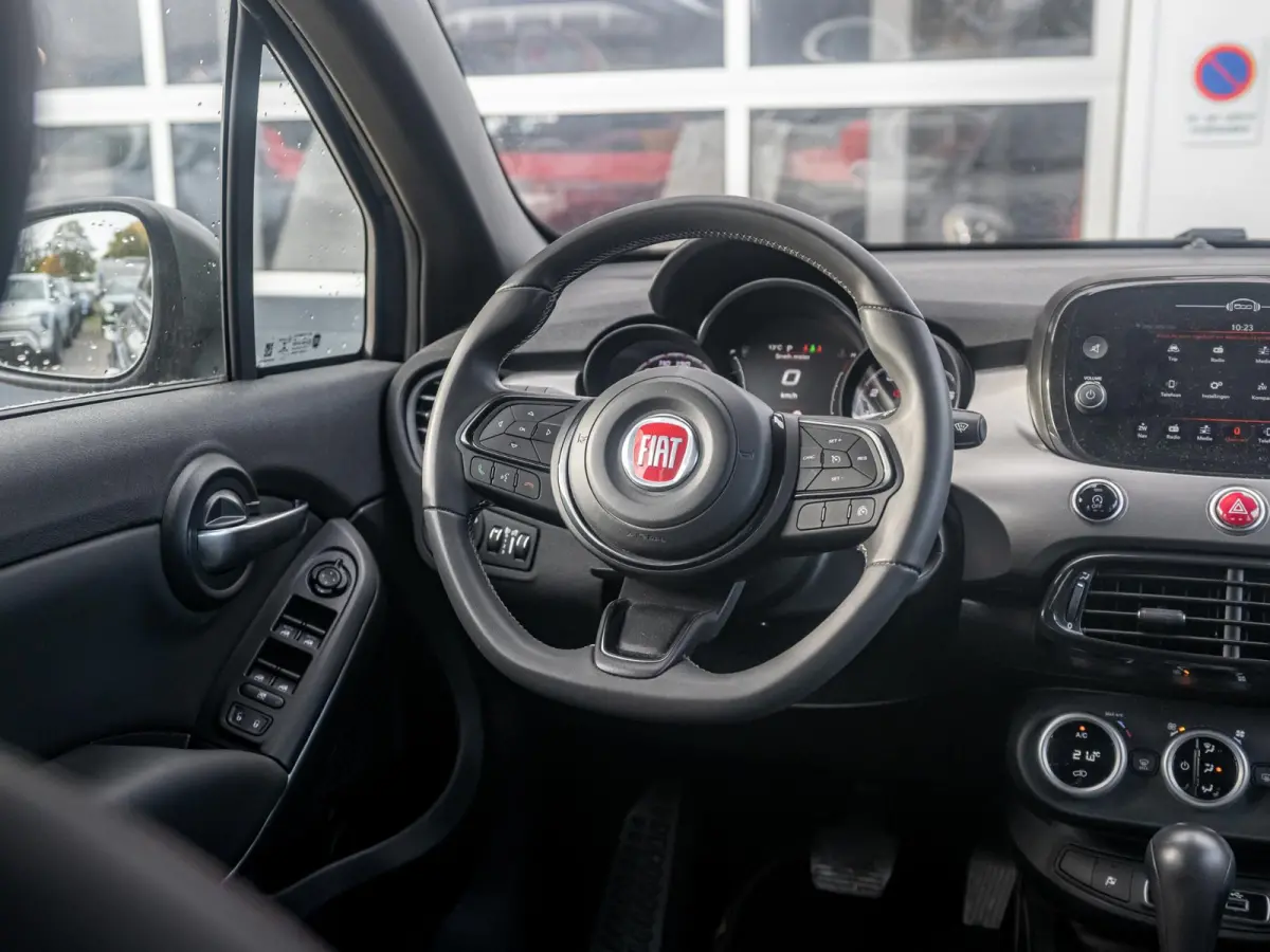 1.3 Turbo 150pk Sport l Automaat l Navi l Clima l Camera | Apple Carplay | PDC | 18" | Priv. Glass