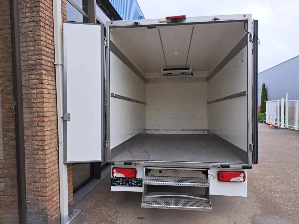 314 CDI AUTM. EURO 6 KOELWAGEN / VRIESWAGEN THERMO KING Airco Achteruitrijcamera Verwarmdevoorstoel