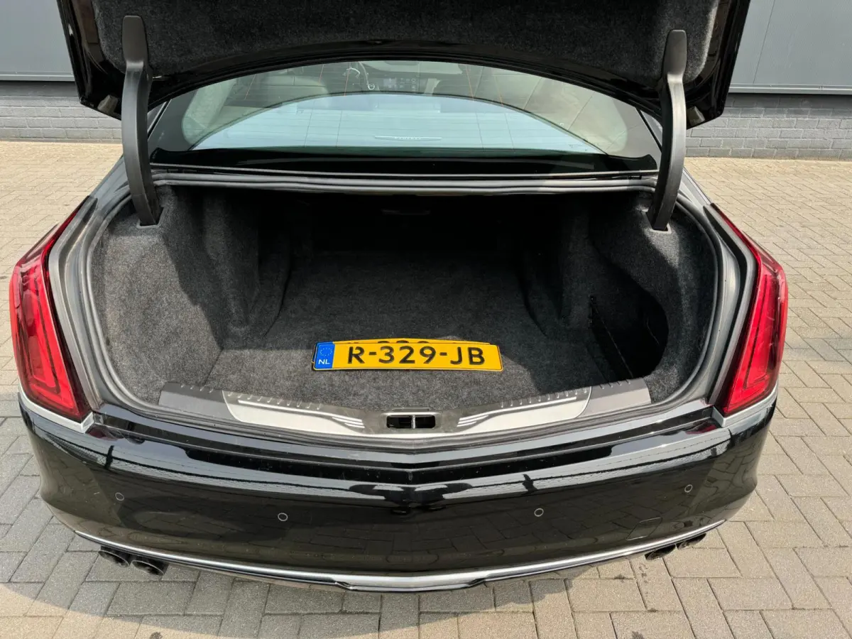 3.0 V6 AWD Platinum