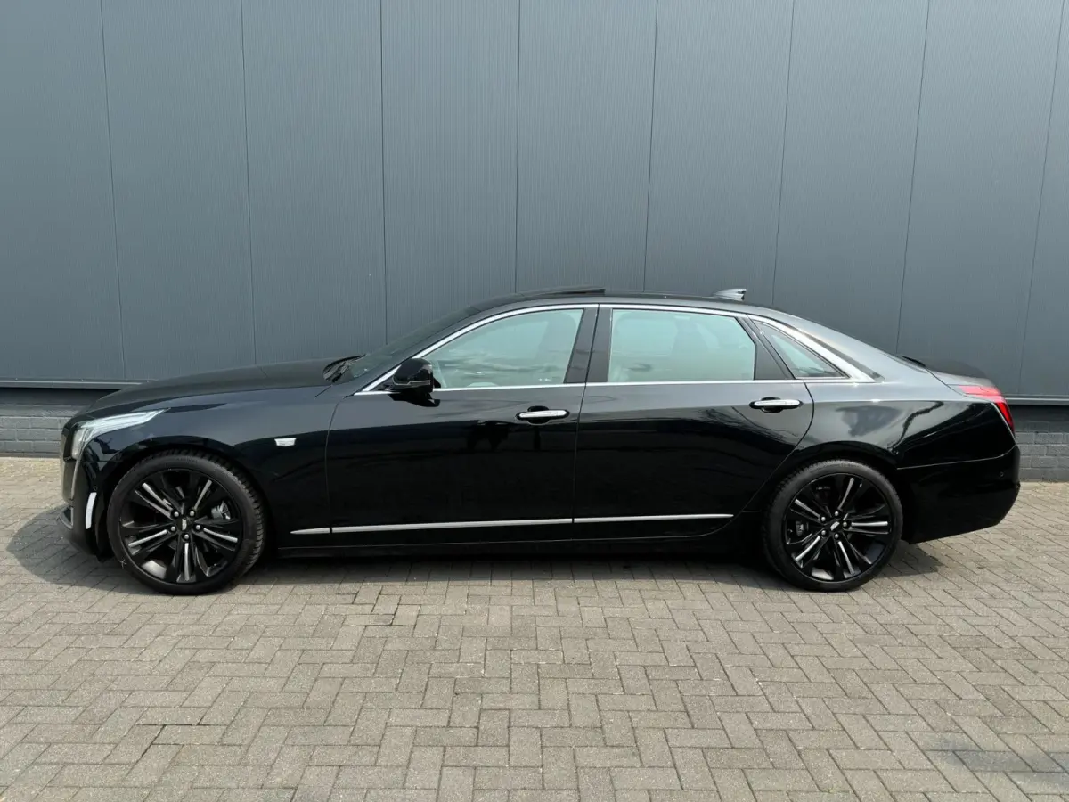 3.0 V6 AWD Platinum