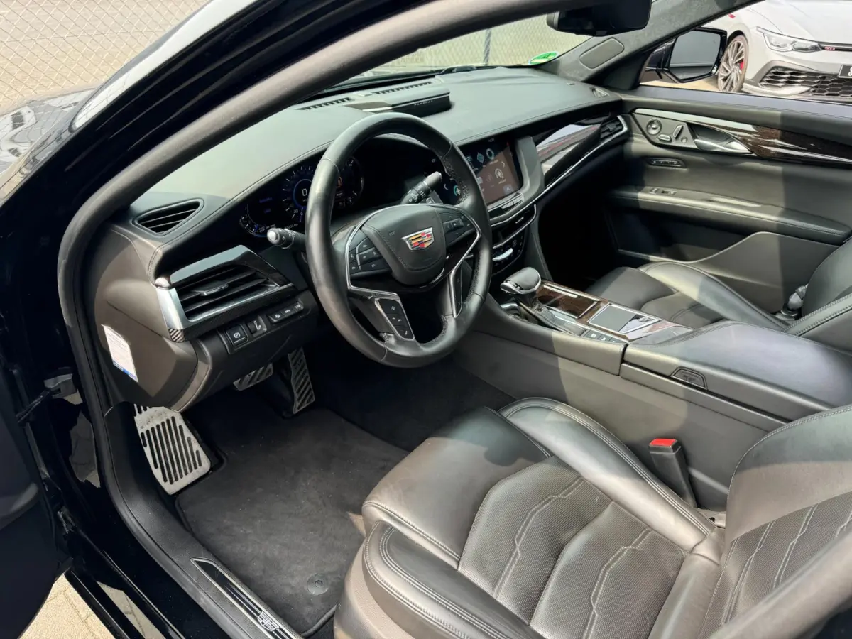 3.0 V6 AWD Platinum