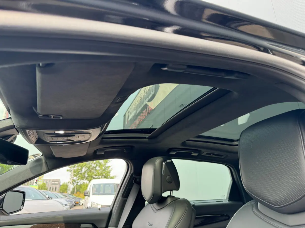 3.0 V6 AWD Platinum