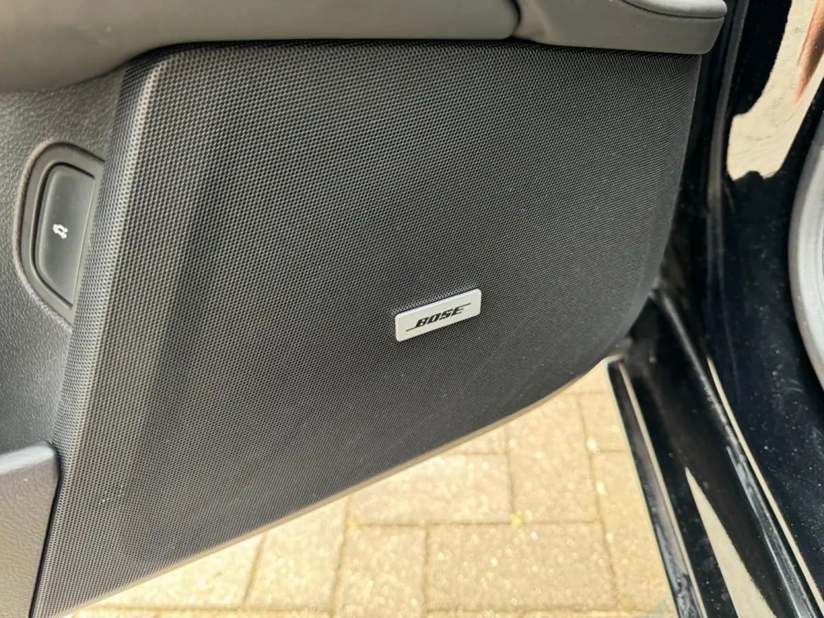 3.0 V6 AWD Platinum