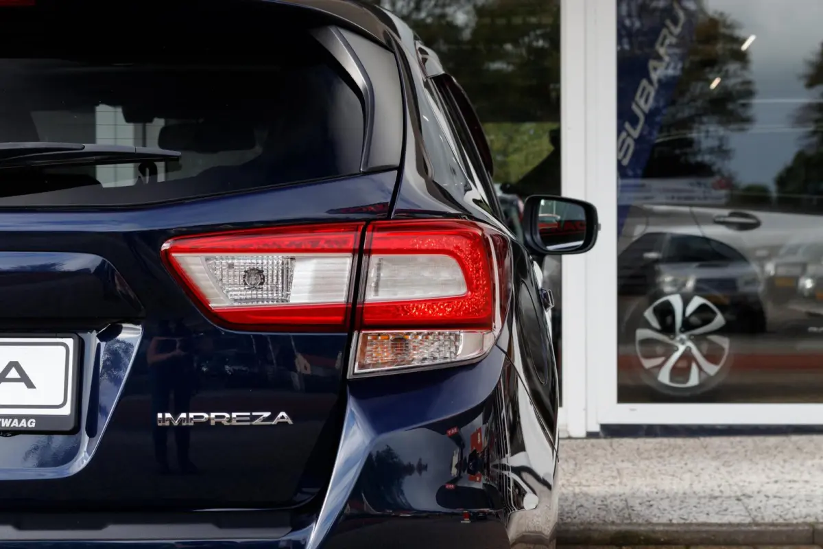 1.6i CVT Premium | Eyesight | Adaptive cruise control |