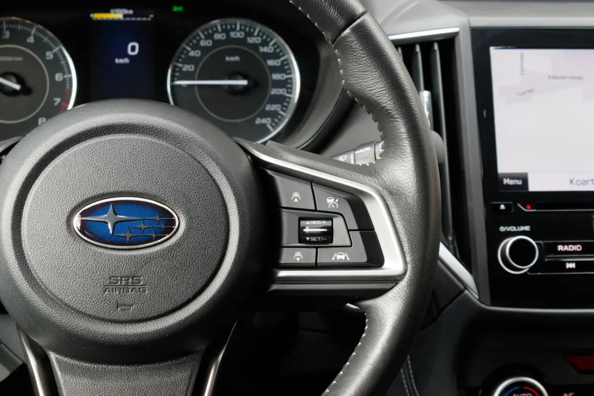1.6i CVT Premium | Eyesight | Adaptive cruise control |