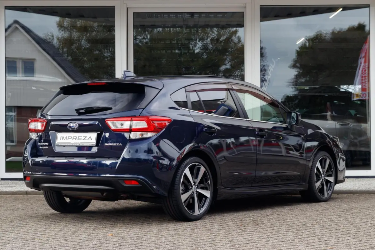 1.6i CVT Premium | Eyesight | Adaptive cruise control |