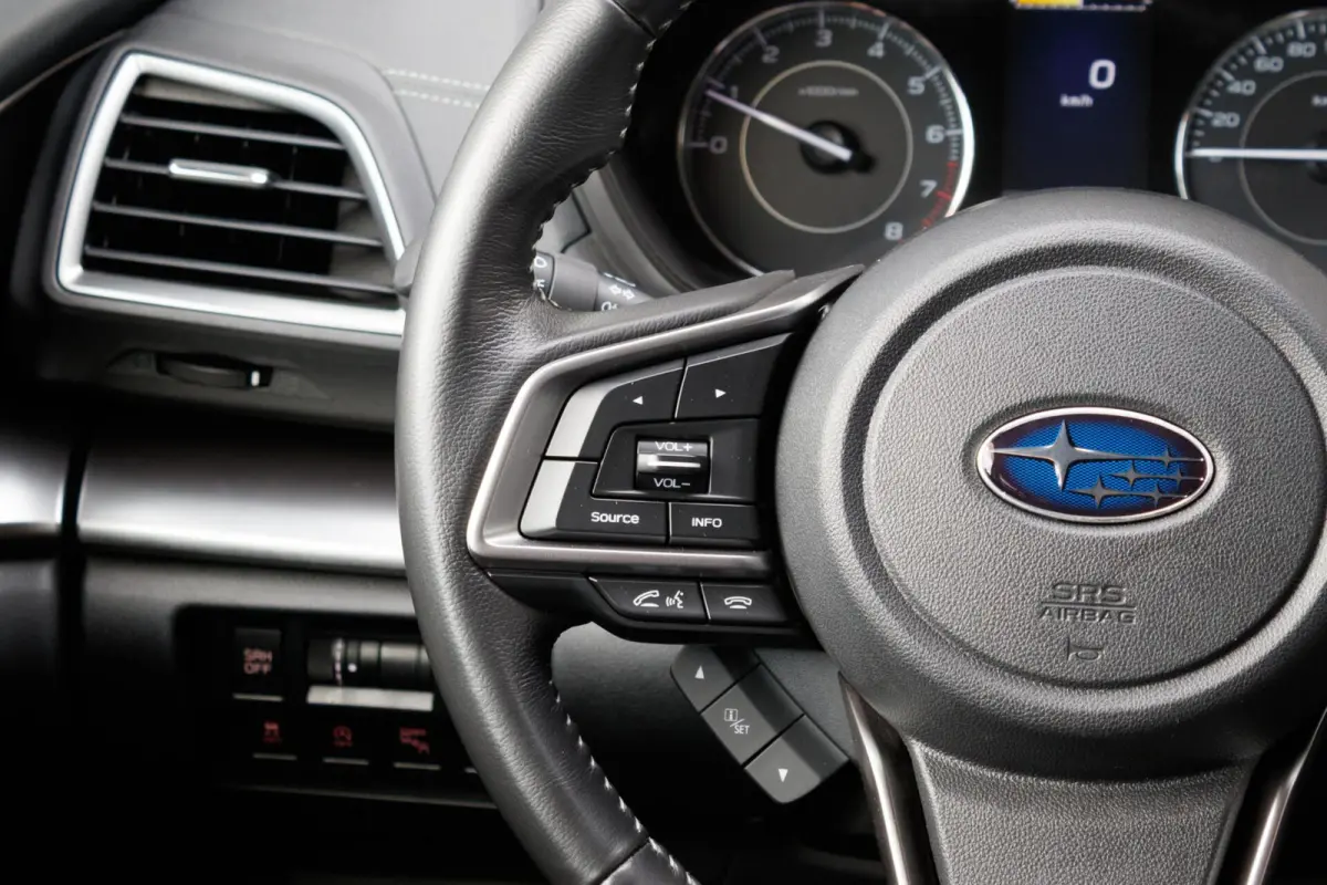 1.6i CVT Premium | Eyesight | Adaptive cruise control |