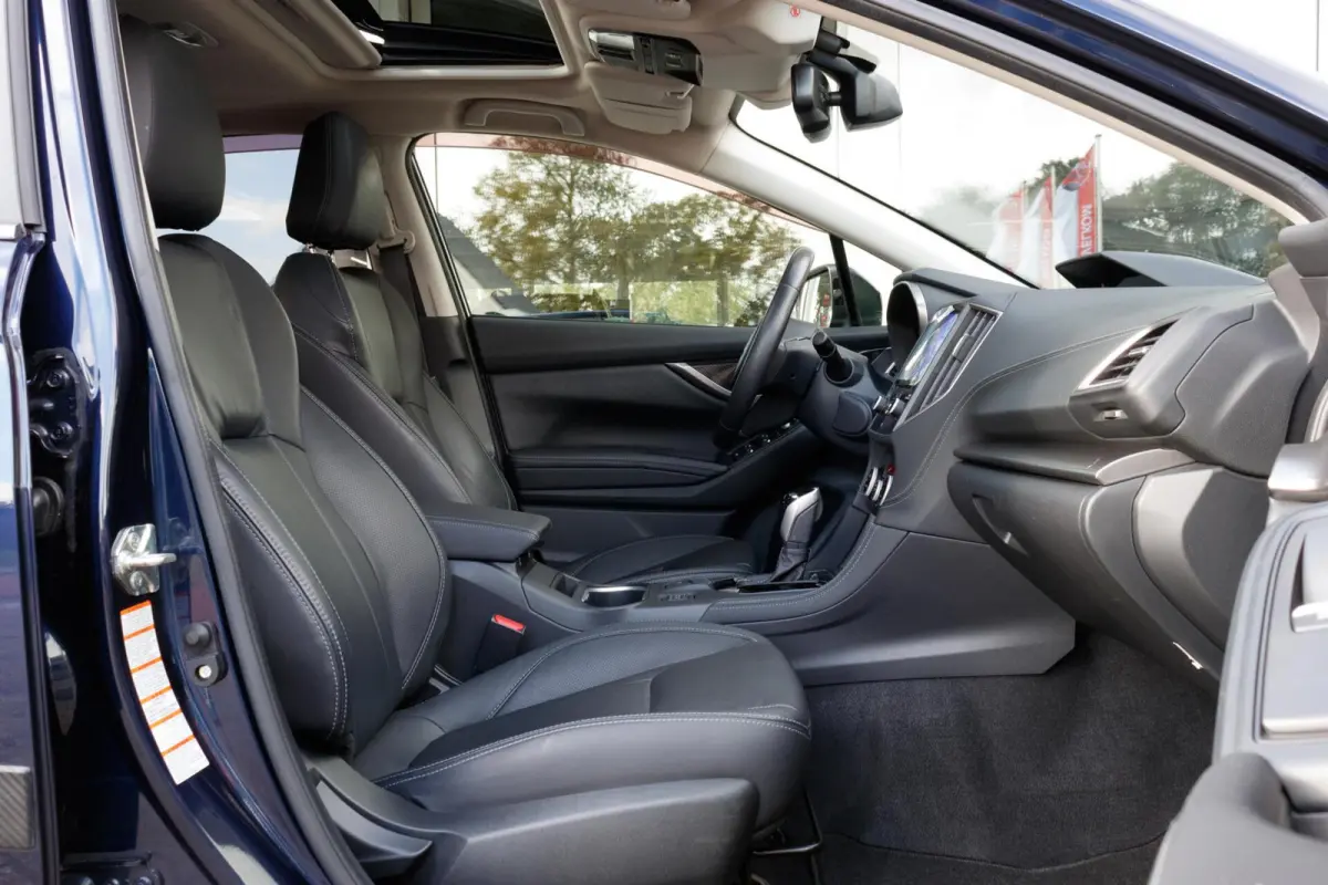 1.6i CVT Premium | Eyesight | Adaptive cruise control |