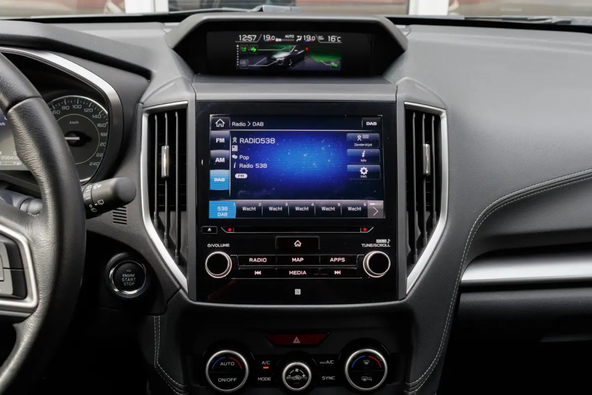 1.6i CVT Premium | Eyesight | Adaptive cruise control |
