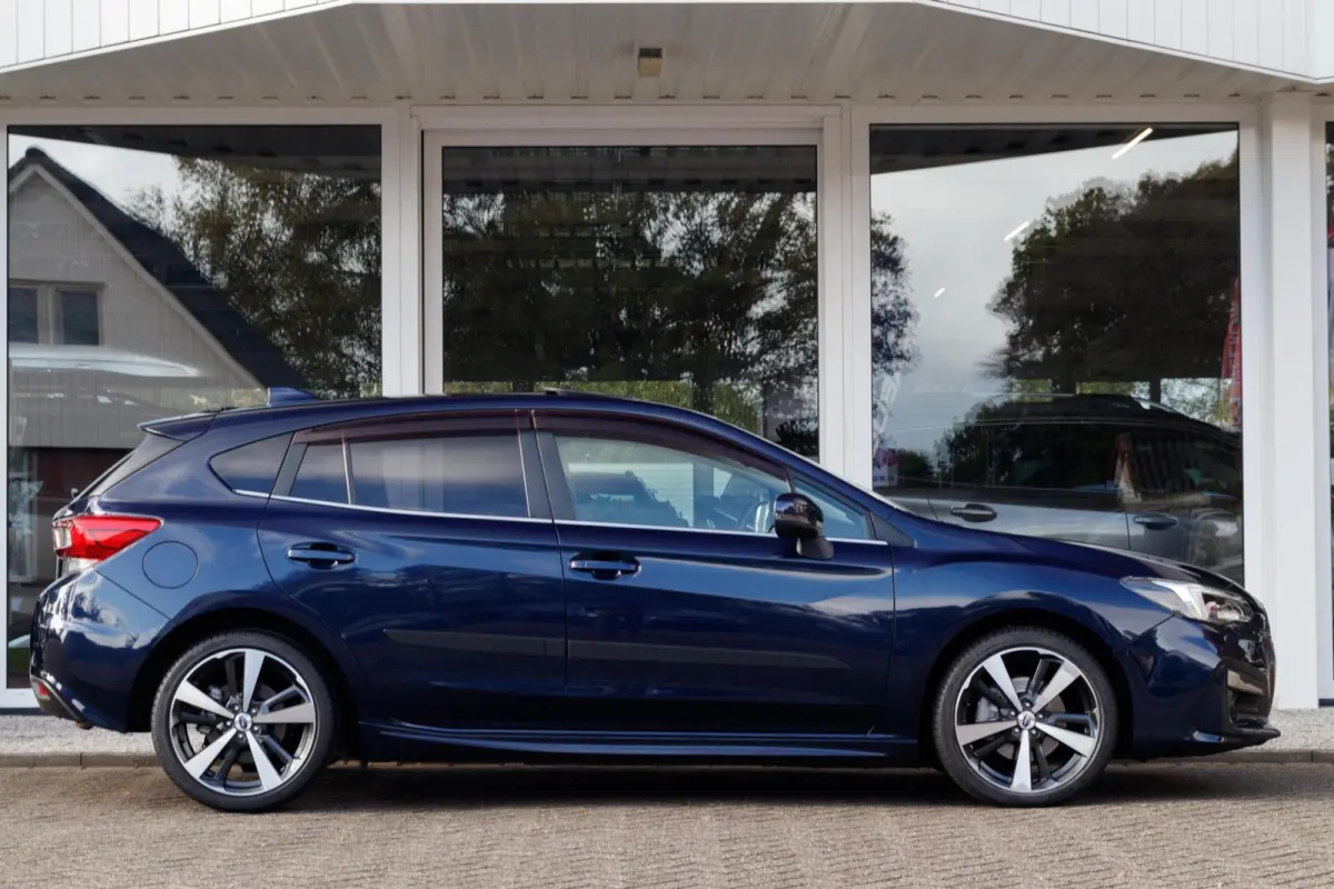 1.6i CVT Premium | Eyesight | Adaptive cruise control |