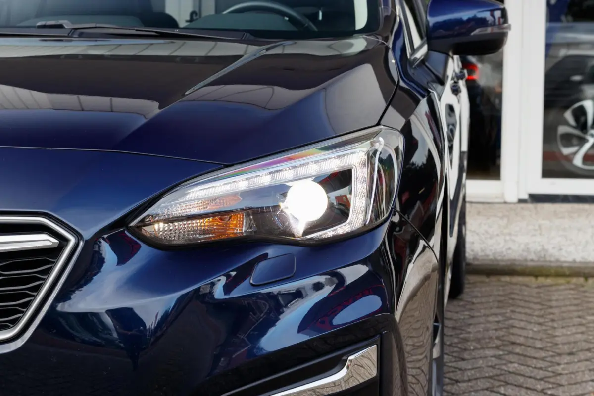 1.6i CVT Premium | Eyesight | Adaptive cruise control |