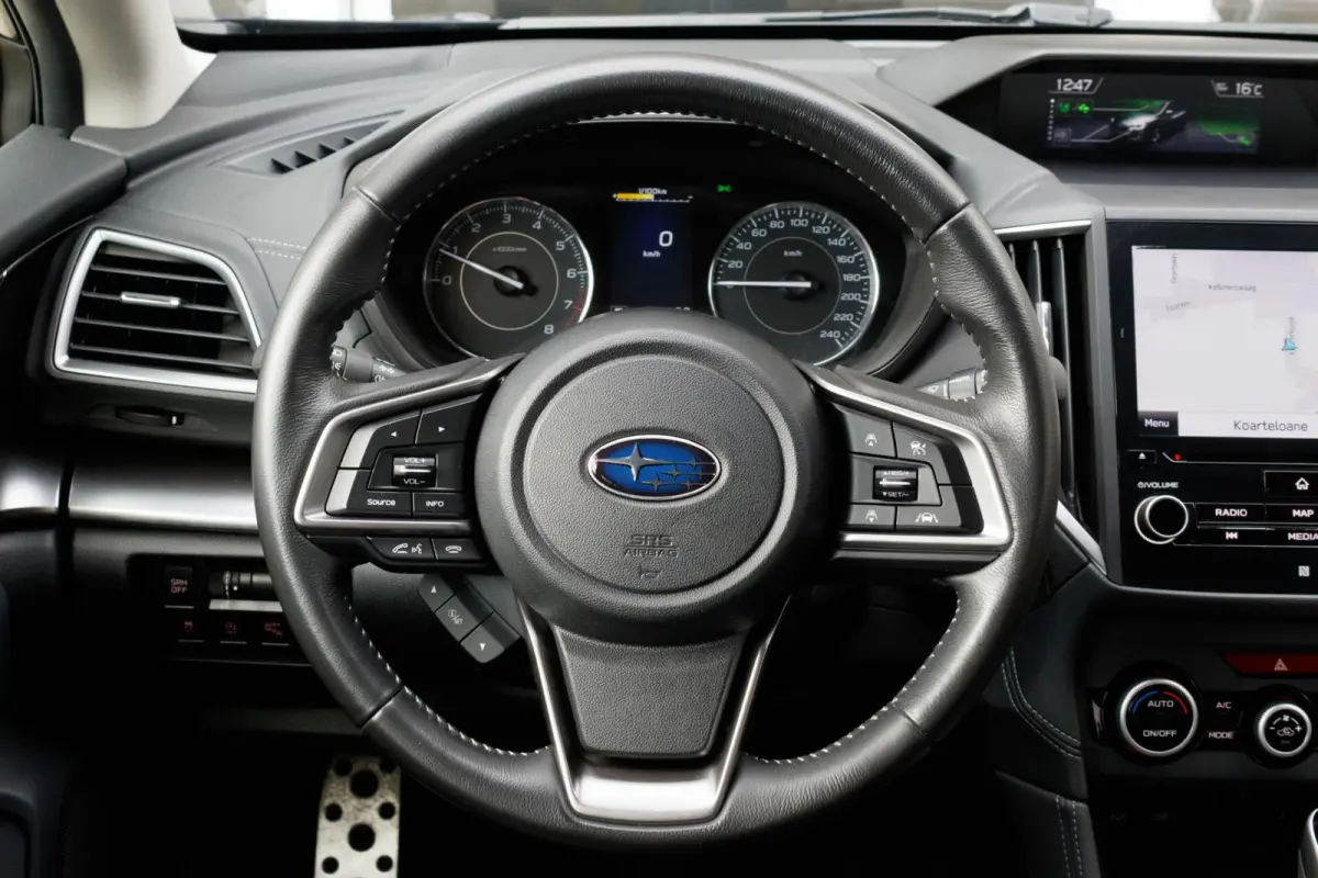 1.6i CVT Premium | Eyesight | Adaptive cruise control |