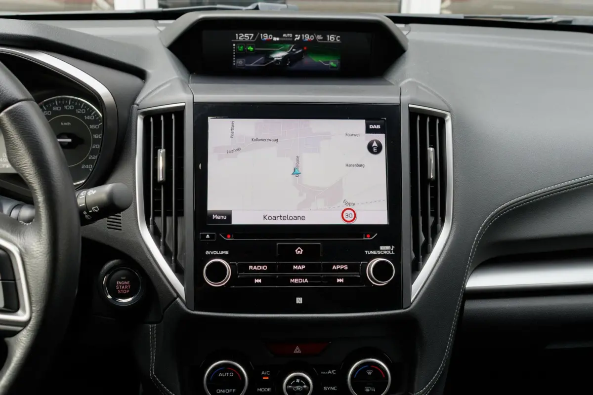 1.6i CVT Premium | Eyesight | Adaptive cruise control |