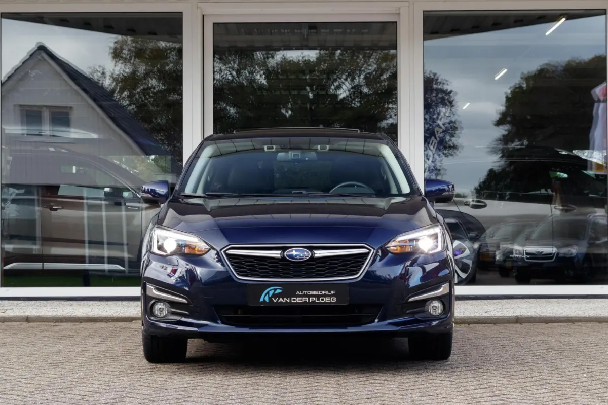 1.6i CVT Premium | Eyesight | Adaptive cruise control |