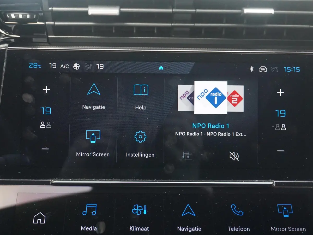 1.6 Plug-in Hybrid 225 GT