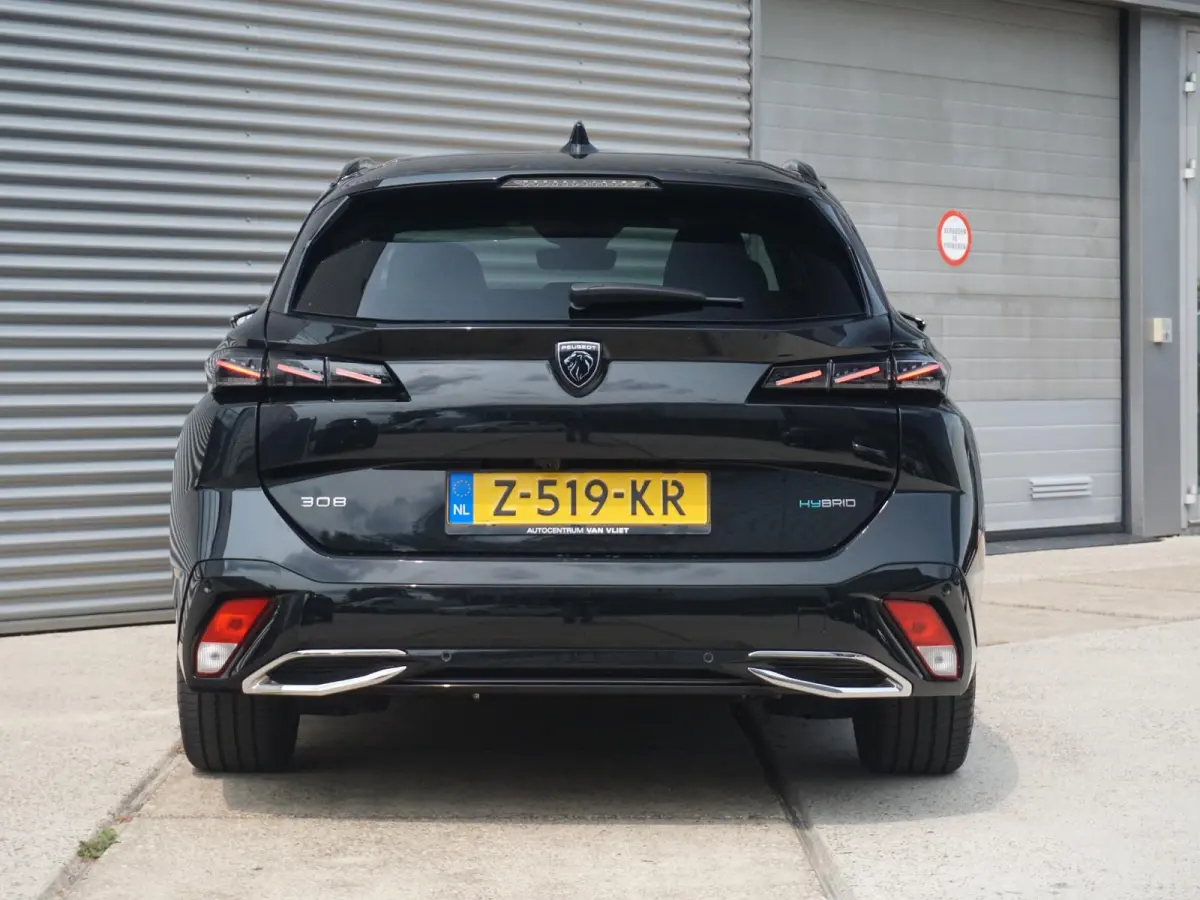 1.6 Plug-in Hybrid 225 GT