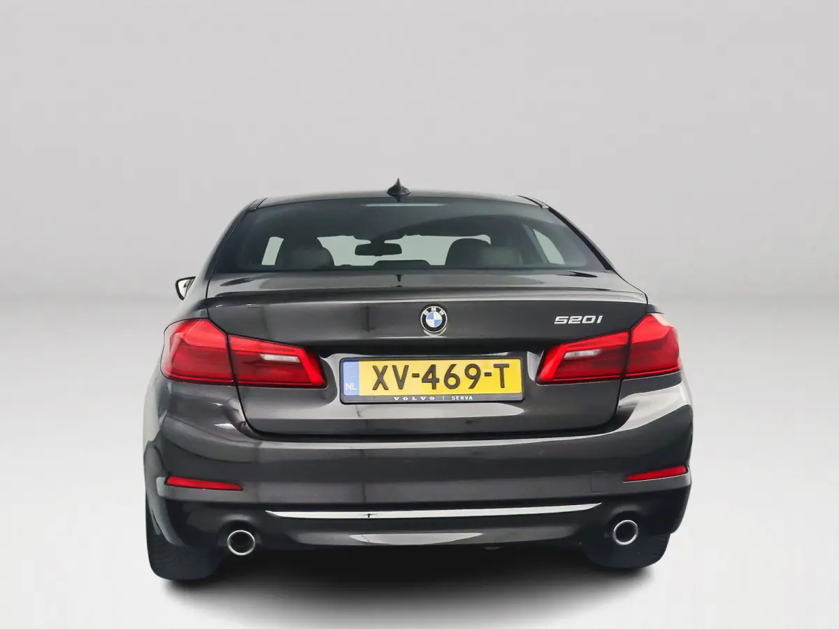 520i High Executive Edition | Navigatie | Head-up Display | Stoelverwarming