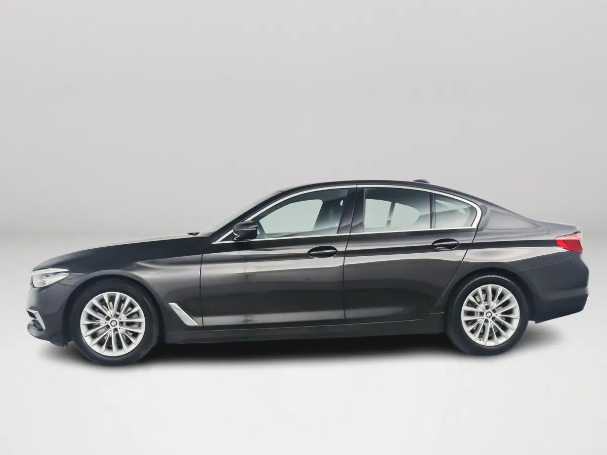 520i High Executive Edition | Navigatie | Head-up Display | Stoelverwarming