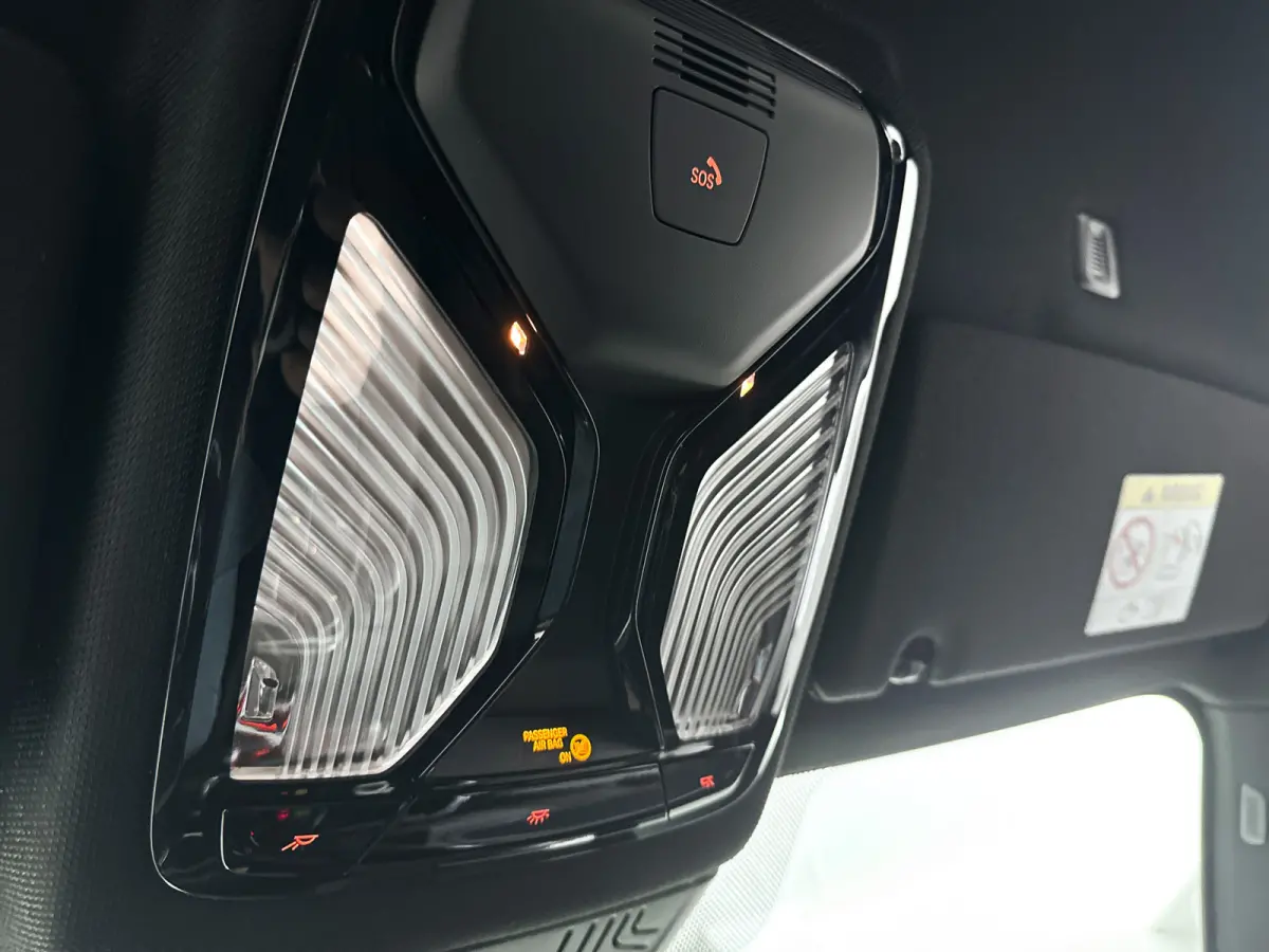 520i High Executive Edition | Navigatie | Head-up Display | Stoelverwarming