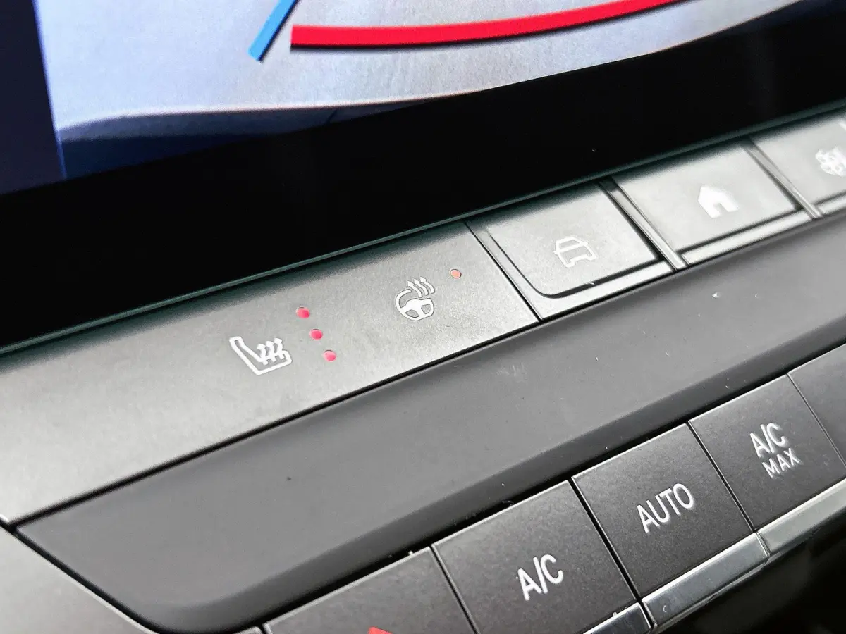 1.2 Hybrid Business Edition 145pk Automaat | NIEUW | SNEL LEVERBAAR | Navigatie | Climate Control | Adaptieve Cruise Control | Achteruitrijcamera | LED | DAB Ontvanger | 16" Lichtmetalen Vel